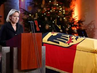 Η Γερμανία αποχαιρέτισε τον Β. Σόιμπλε