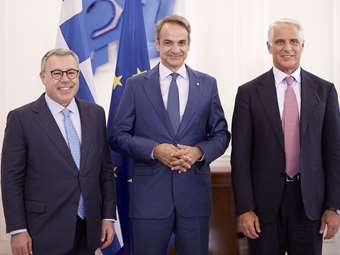 CEO UniCredit: "Στην Ελλάδα είμαστε ευπρόσδεκτοι"