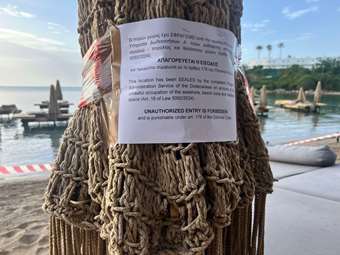 "Σφραγίστηκε" το μπιτς μπαρ στην παραλία της Αγίας Μαρίνας Ρόδου