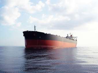 Δεξαμενόπλοιο ρωσικού LNG υπό κυρώσεις κατευθύνεται προς τη Διώρυγα του Σουέζ