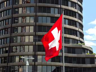 Ελβετία: Προς δημοψήφισμα για συνταγματική κατοχύρωση της "ουδετερότητας" - Πώς σχετίζεται με τις κύρωσεις κατά Ρωσίας