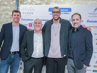 Παρουσίαση του 7ου FIBA 3X3 Stoiximan AegeanBall Festival - Μπάσκετ με φόντο το Αιγαίο