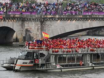 Ολυμπιακοί: Ενθουσιασμένοι οι Γάλλοι με την τελετή έναρξης