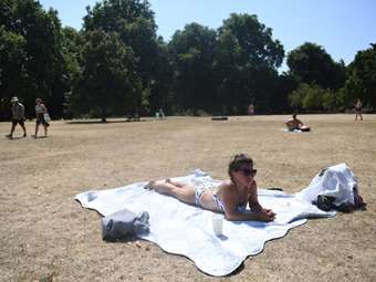 Καύσωνας στην Ευρώπη: Κορύφωση του φαινομένου σήμερα στη Γαλλία, βελτιωμένη η κατάσταση σε Πορτογαλία και Ισπανία