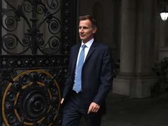 Τζέρεμι Χαντ: "Η βρετανική οικονομία θα αποφύγει την ύφεση το 2023"