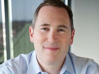 Andy Jassy (CEO της Amazon): Οι δασμοί αρχίζουν να αυξάνουν τις τιμές των προϊόντων