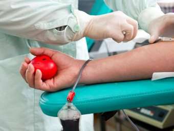 Παγκόσμια Ημέρα Εθελοντή Αιμοδότη: Ένας ασκός αίματος σώζει τρεις ανθρώπινες ζωές