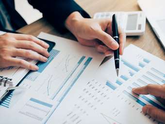 IOBE: Σε χαμηλό 5 μηνών το οικονομικό κλίμα τον Ιούλιο, με υποχώρηση και της καταναλωτικής εμπιστοσύνης