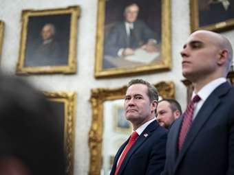 Η εξορία Γουόλτς δεν θα διορθώσει την ανικανότητα της αμερικανικής εξωτερικής πολιτικής