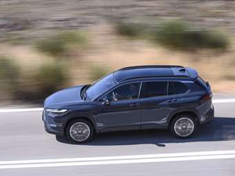 Δοκιμή Toyota Corolla Cross 1.8: Εμβληματικό όνομα σε αμάξωμα SUV