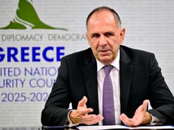 Γ. Γεραπετρίτης: "Η Ελλάδα δεν θα αναμειχθεί ενεργητικά στον πόλεμο στη Μ. Ανατολή"