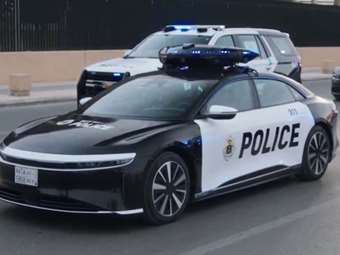 Η αστυνομία της Σαουδικής Αραβίας απέκτησε περιπολικό Lucid Air
