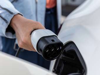 Αυτές είναι οι χώρες με την ακριβότερη φόρτιση στην Ευρώπη