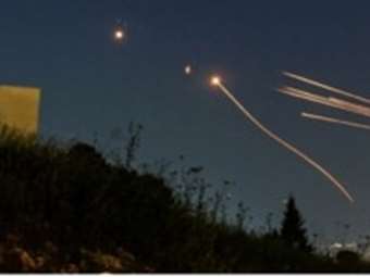 Σε πλήρη εξέλιξη η επίθεση του Ιράν στο Ισραήλ με drones- Αναχαιτίσεις από την ισραηλινή αεράμυνα- Εκρήξεις ακούγονται στην Ιερουσαλήμ