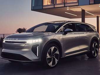 Αστέρας του Χόλιγουντ έγινε brand ambassador κορυφαίας φίρμας ηλεκτρικών αυτοκινήτων