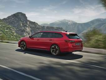 To νέο Skoda Superb ακόμα πιο ιδιαίτερο στην έκδοση Sportline