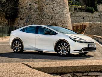 Δοκιμή νέο Toyota Prius: Ένα άλλο αυτοκίνητο σε πολλά επίπεδα