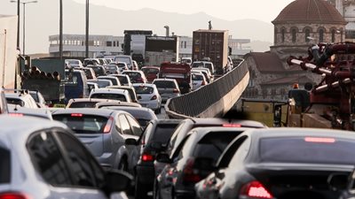 Eταιρείες leasing και εμπορίας μεταχειρισμένων με ανασφάλιστα ΙΧ - Τι έδειξαν οι έλεγχοι της εφορίας