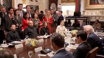 Live η συνάντηση στον Λευκό Οίκο - Τραμπ: "Ο Πούτιν θέλει να τερματίσει τον πόλεμο στην Ουκρανία" - Συμφωνία "drones για Tomahawk" πρότεινε ο Ζελένσκι