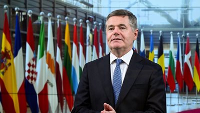 "Ανοίγει" η θέση του επικεφαλής του Eurogroup - Στην Παγκόσμια Τράπεζα μεταπηδά ο Π. Ντόναχιου