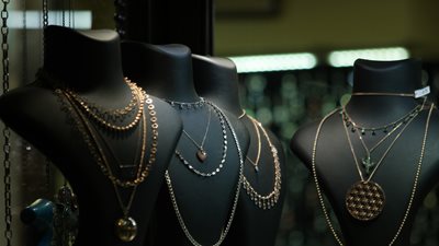 Big business για τους μεγάλους του κοσμήματος