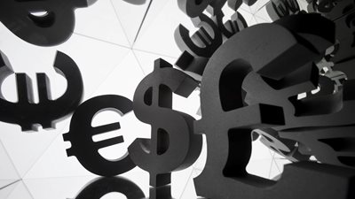 Φρένο στις μειώσεις επιτοκίων βάζουν οι Κεντρικές Τράπεζες παγκοσμίως - Τα στοιχήματα των traders για αυξήσεις