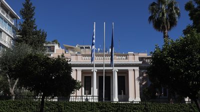 Κυβερνητικές πηγές για τροπολογία Αγνώστου Στρατιώτη: "Το ΠΑΣΟΚ βρίσκεται σε πλήρη σύγχυση"