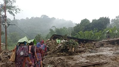 Σρι Λάνκα: Στους 123 οι νεκροί από τις πλημμύρες και τις κατολισθήσεις
