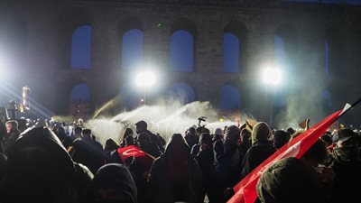 Τουρκία: Αθωώνει τέσσερις Τούρκους δημοσιογράφους που κάλυπταν τις διαδηλώσεις κατά της σύλληψης Ιμάμογλου