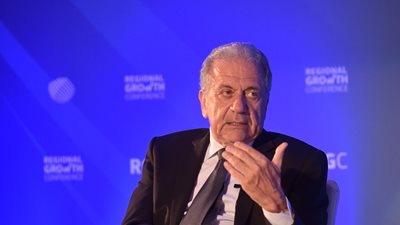 Δ. Αβραμόπουλος σε διεθνές φόρουμ για το μέλλον της Μεσογείου: "Πρέπει να ξαναβρεί την αποστολή της, ως γέφυρα και όχι ως σύνορο"