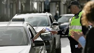 Αυξημένα μέτρα της Τροχαίας σε όλη την επικράτεια κατά τον εορτασμό της 28ης Οκτωβρίου