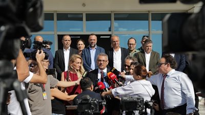 Ανατροπή στα Κατεχόμενα: Έχασε τις εκλογές ο Τατάρ - Νικητής ο Ερχιουμάν που απορρίπτει τη λύση δύο κρατών