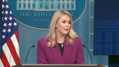 "Η μάνα σου" - Η λούμπεν απάντηση της εκπροσώπου του Λευκού Οίκου σε δημοσιογράφο για τη συνάντηση Τραμπ-Πούτιν