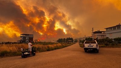 Αυστραλία: Χιλιάδες άνθρωποι εγκαταλείπουν τα σπίτια τους λόγω των πυρκαγιών στη Νέα Νότια Ουαλία