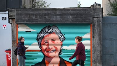 Ιρλανδία: Νέα πρόεδρος η Κάθριν Κόνολι που υποστηρίχθηκε από την αριστερά