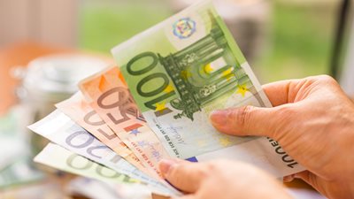 Ποιοι συνταξιούχοι θα πάρουν το βοήθημα των 250 ευρώ – Τα κριτήρια