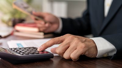 Ποιοι κλάδοι έχουν τα λιγότερα κόκκινα δάνεια και ποιοι τα περισσότερα στα χαρτοφυλάκια των τραπεζών