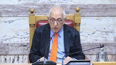 Ν. Κακλαμάνης: Η Κύπρος αναλαμβάνει σε λίγο την προεδρία της ΕΕ, είναι χωρισμένη στα δύο και κανείς δεν μιλά γι' αυτό στην Ευρώπη