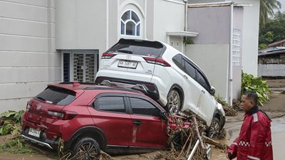 Σχεδόν 800 νεκροί από την τροπική καταιγίδα που σάρωσε τη Νοτιοανατολική Ασία