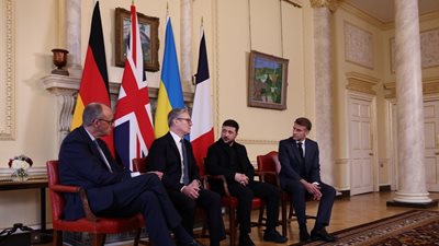 Συνάντηση Ζελένσκι με Ευρωπαίους ηγέτες στο Λονδίνο - Μέρτς: Αντιμετωπίζω με σκεπτικισμό σημεία του σχεδίου Τραμπ για την Ουκρανία