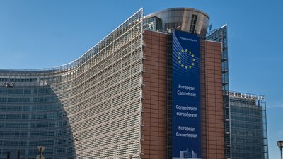 Κομισιόν: Έρευνα στις υπηρεσίες cloud της Amazon και της Microsoft για κατάχρηση ισχύος