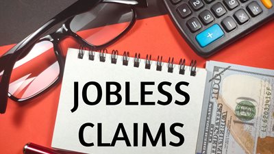 ΗΠΑ: Χαμηλότερα του αναμενόμενου τα επιδόματα ανεργίας στα 216.000