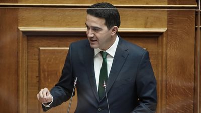 Ο 16χρονος γιος του Μ. Κατρίνη οδηγούσε χωρίς δίπλωμα - "Αισθάνομαι συντριβή, αναλαμβάνω την ευθύνη", λέει ο βουλευτής