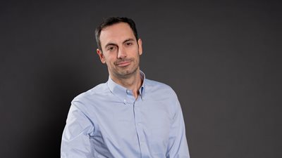 Alberto Yates (Booking.com): Σε τροχιά ανόδου ο τουρισμός στην Ελλάδα– Τι δείχνουν τα στοιχεία για τη φετινή σεζόν