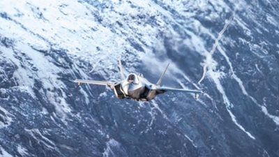 Γερμανία: Το υπ. Άμυνας δεν εξετάζει το ενδεχόμενο αγοράς επιπλέον μαχητικών F-35