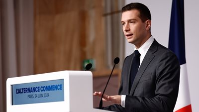 Δημοσκόπηση: Ο ακροδεξιός Μπαρντελά του κόμματος Λεπέν θα κέρδιζε τις προεδρικές εκλογές στη Γαλλία