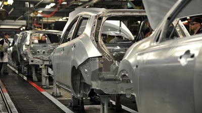 Επίκειται ανατροπή της απαγόρευσης κινητήρων εσωτερικής καύσης από την ΕΕ - Ικανοποίηση στην αυτοκινητοβιομηχανία