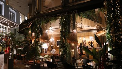 Χριστουγεννιάτικη Ελλάδα: Θεματικά πάρκα, ορεινοί προορισμοί και γεμάτα ξενοδοχεία