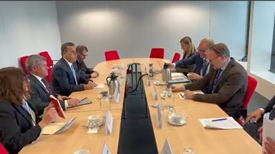 Στ. Παπασταύρου: Απεξάρτηση από τη Ρωσία και στροφή προς το αμερικανικό αέριο με κύρια πύλη εισόδου την Ελλάδα - Τι συζητήθηκε στις Βρυξέλλες