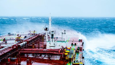 Ραγδαία αύξηση στο νηολόγιο της Σιγκαπούρης λόγω επανανηολόγησης πλοίων κινεζικών συμφερόντων